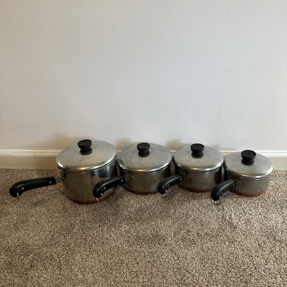 Revere Ware Copper Bottom Pans. Set Of 4 With Lids